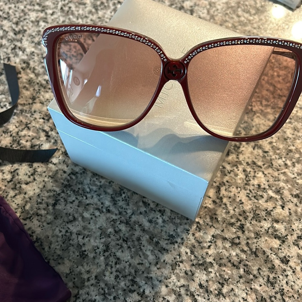 Gucci sunglasses
